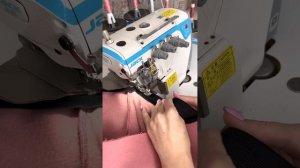 Цельнокроеный пояс на спортивных штанах . Пришиваем резинку .