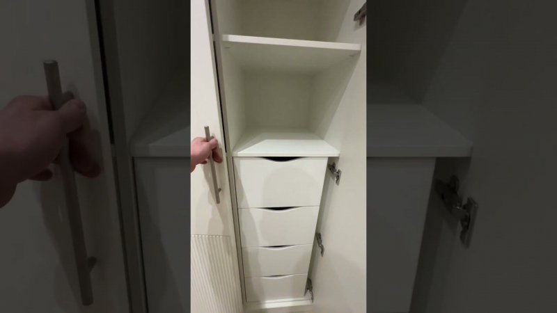 Шкаф в детскую комнату девочки