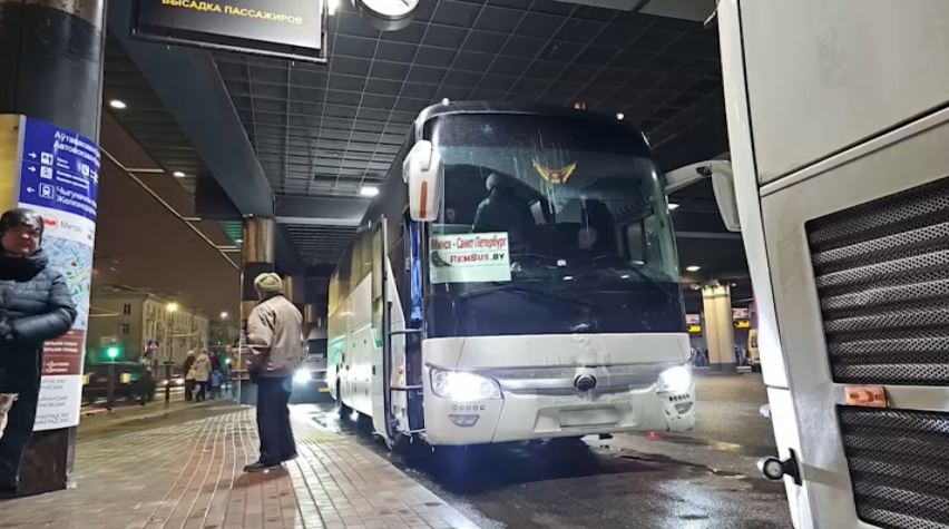 Автобусы-призраки: как в Петербурге устроен рынок «серых» перевозок