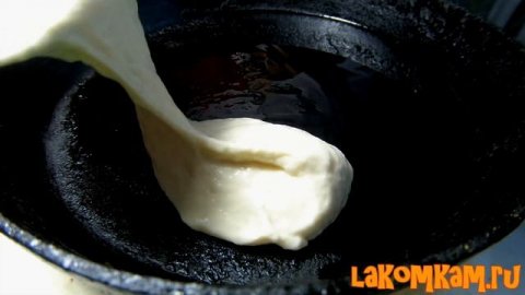 Очень пышные оладьи без яиц (затраты 20 рублей). Быстрый рецепт