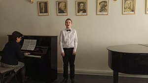 Э.Григ,перевод С.Гинзберг «Заход солнца». Е.Крылатов, сл.М.Пляцковского «Не волнуйтесь понапрасну».