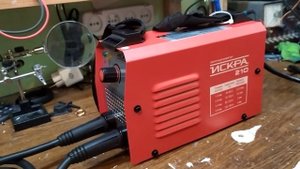 сварочный инвертор Искра 210