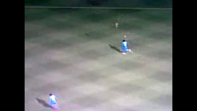 Интересный приём мяча у негра. .. смотреть онлайн