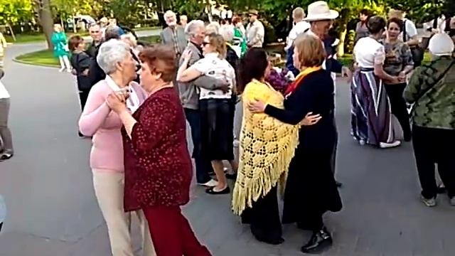 05.05.19 - Танцы на Приморском бульваре - Севастополь - Сергей Соков