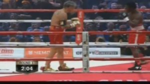 Голливудский актер Микки Рурк  вышел на  ринг