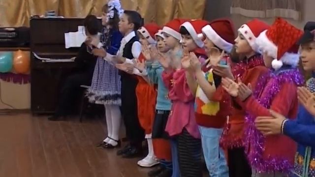 Детская песня "Здравствуй наша ёлочка" смотреть онлайн