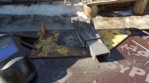 Как быстро и просто сделать тиски своими руками/Тиски из швеллера.