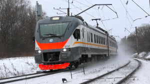 ЭП2Д-0137 сообщением Волоколамск - Москва (Рижский вокзал)