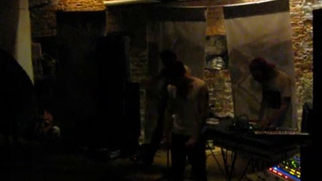 Пушкин, рано брить подмышки! - Техно-поэзия в ДИЧи (Москва) 06.06.2015 смотреть онлайн