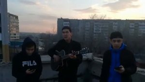 Возле дома - Zhenis(DDRecords) Кавер на гитаре красиво (cover by Dias)