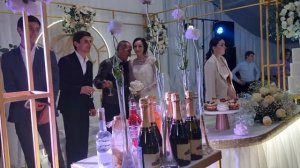 • Абхазская свадьба в семье Акаба: песня в исполнении Аиды Маландзиа