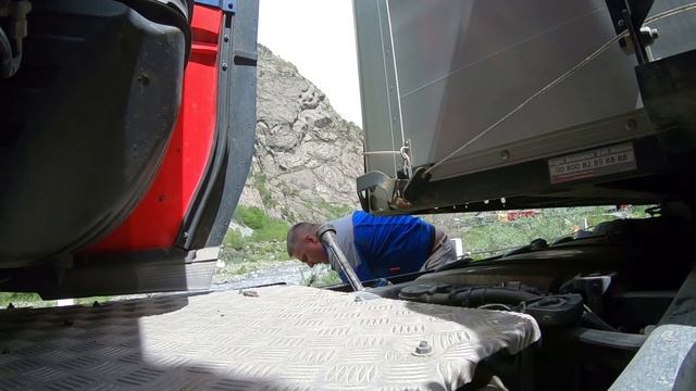 "Верхний Ларс"-грузины держат))) Горы ВЕЛИКИ, КРАСИВЫ И ОПАСНЫ!!! $722
