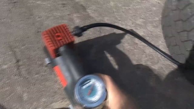 Как накачать колеса компрессором|How to pump wheels with a compressor смотреть онлайн