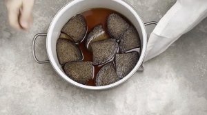 КАК ПРИГОТОВИТЬ ПРОСТОЙ ДОМАШНИЙ КВАС С ИЗЮМОМ ДРОЖЖАМИ И ХЛЕБОМ? Очень вкусный, ароматный