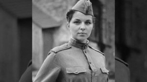 КЕМ  ҖЫРЛАДЫ.
ӘМИРХАН  ЕНИКИ