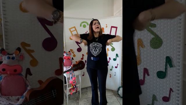 Música: A Cobra não tem pé смотреть онлайн