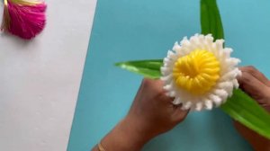 2 Awesome flowers made using Apple foam net cover | DIY Fruit Foam Net Flowers | Best out of waste