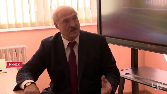 Угарный прикол!))) Лукашенко рассказывает на чём он ездит на работу смотреть онлайн
