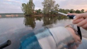 Секрет успешной ловли окуня / отводной поводок / ловля окуня с лодки