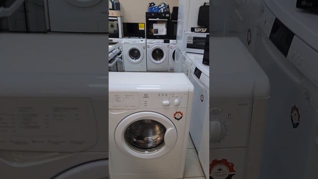 Стиральная машина Indesit 30 см