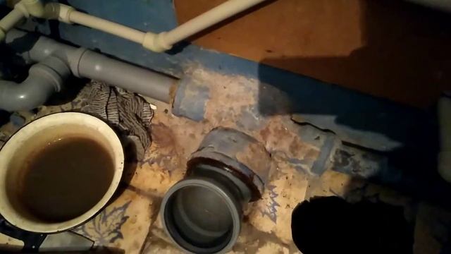 Работка 14.08.21. замена унитаза, замена шлангов и сифона на кухне, установка держателя для душа смотреть онлайн