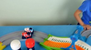Мотоциклы для детей с треком - Играем с Даником  в гонки. Весёлое видео для детей
