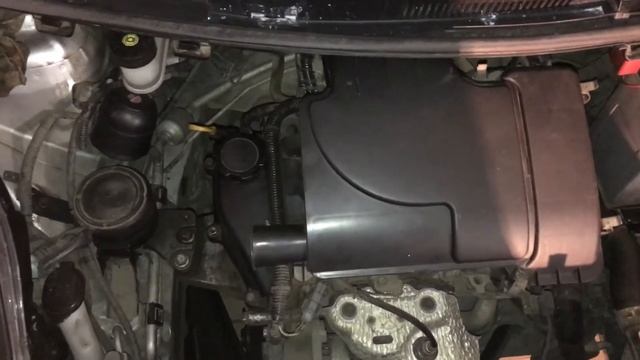 Стучит двигатель 1KR-FE. Плавают обороты. Toyota Vitz KSP90. Часть 1. смотреть онлайн