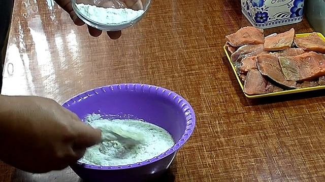 Сочная горбуша в ароматном луковом кляре. #как пожарить горбушу#