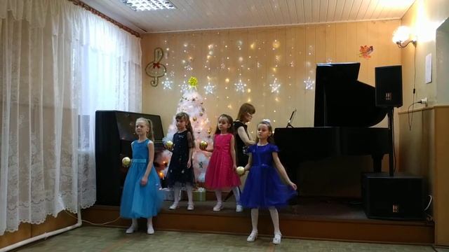 Вокальная группа 1 класс ДМШ г Тейково.Чичков" Снежная сказка зимы" смотреть онлайн