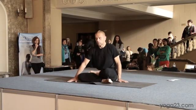 Показовий виступ Андрія Сідерського на днях Індії в Україні смотреть онлайн