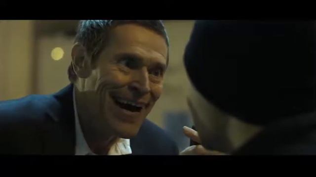 Человек улыбка.(В главной роли   Уиллем Дефо)