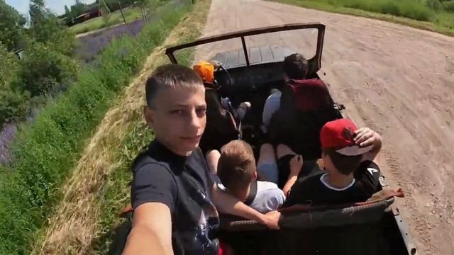 Без крыши на УАЗ 469.