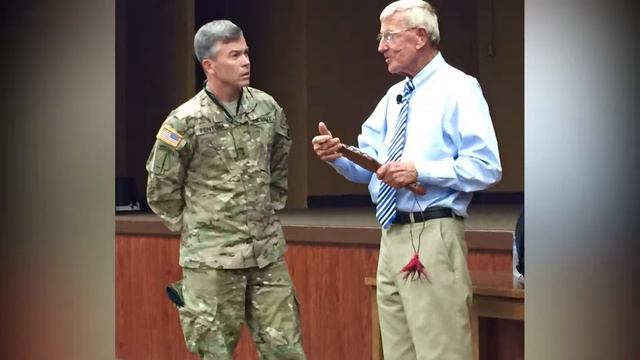 Lt. Gen. Bryan Fenton ('87, Manager) 2017 Edward "Moose" Krause Distinguished Service Award смотреть онлайн