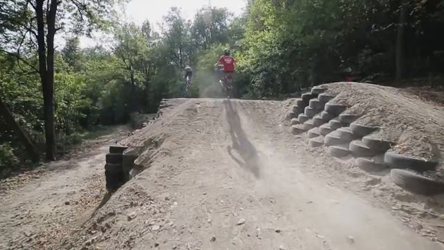 Промо-ролик к Открытому чемпионату Брянска по маунтинбайку в дисциплине «форкросс». смотреть онлайн