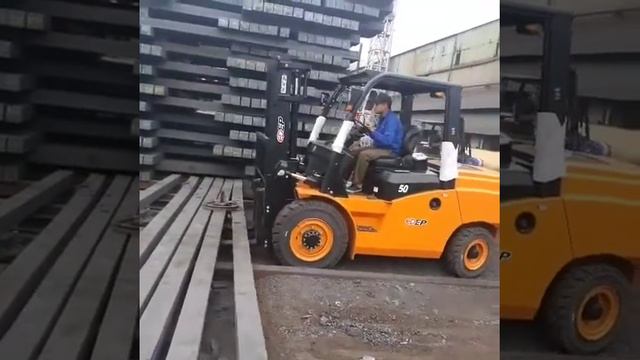 Xe nâng 5 tấn EP model CPCD50 động cơ Mitsubishi S6S