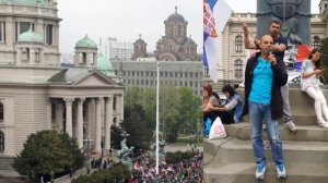 УРОШ ВЕЉОВИЋ 15. јун испред Народне Скупштине