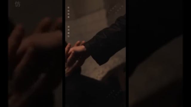 【ENG SUB】男子去午夜末班車應聘駕駛員，不料這輛末班車發生了靈異事件，每當周五晚上都會有一個白衣女孩悄悄地站在路邊等車，而她的身份竟然是《午夜末班車》全集#男频#惊悚#悬疑#都市#恐怖#短剧