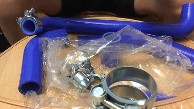 Распаковка силиконовых патрубков CARUM для ВАЗ 2103 смотреть онлайн