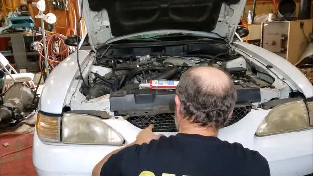 97 Mustang Install the Pony Badge emblem смотреть онлайн