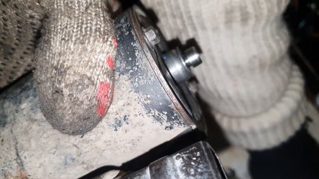 Замена щеток стартера и стоек стабилизатора Volkswagen Passat B4 мотор 2E/AGG смотреть онлайн