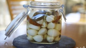 Квашеный чеснок