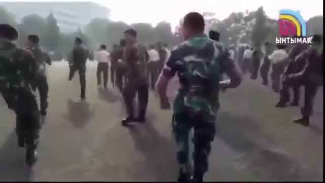 Танцевальные войска смотреть онлайн