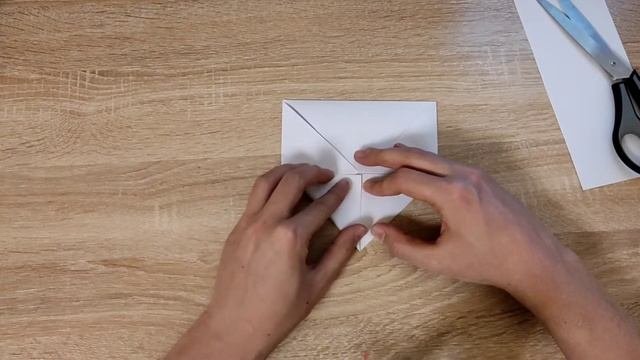 Перелётная птица из бумаги.
