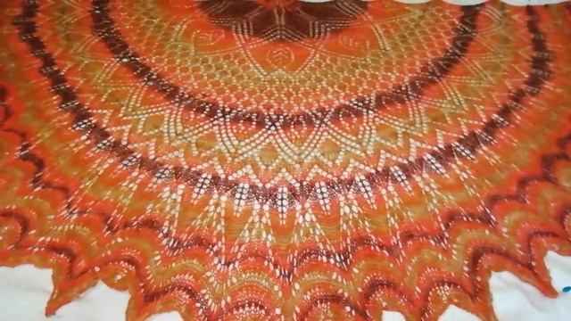 Шаль  Моя Осеняя Паулина. Шаль спицами.