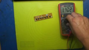 Телевизор неправильно обрабатывает нажатие кнопок.