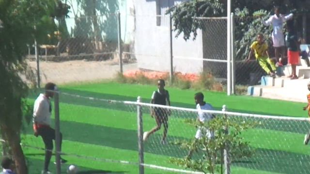 Tusmo school playground смотреть онлайн