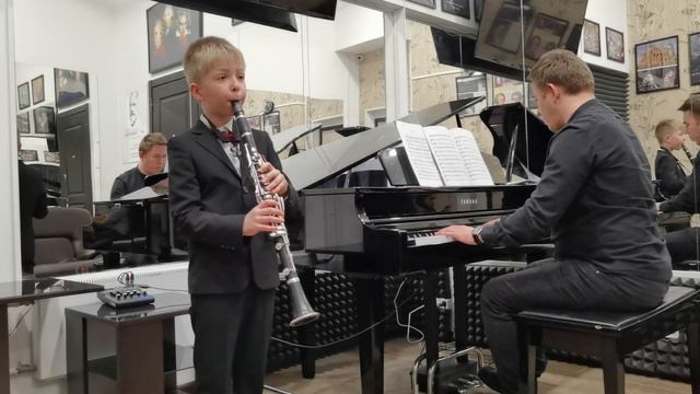 Пуговкин Григорий, 8 лет, кларнет. ЦМШ при МГК им. П.И.Чайковского. "Престо" Дж. Пешетти. смотреть онлайн
