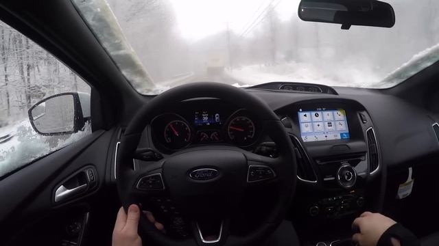 2017 Ford Focus ST POV ! Snowy and slippery ;) What's it like to drive ? смотреть онлайн