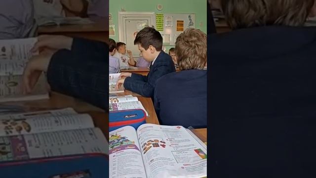 это мой класс когда учитель вышел из кабинета😂 смотреть онлайн