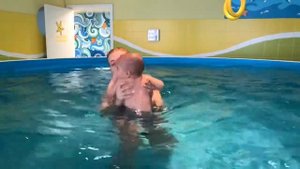 Детский бассейн. Грудничковое плавание